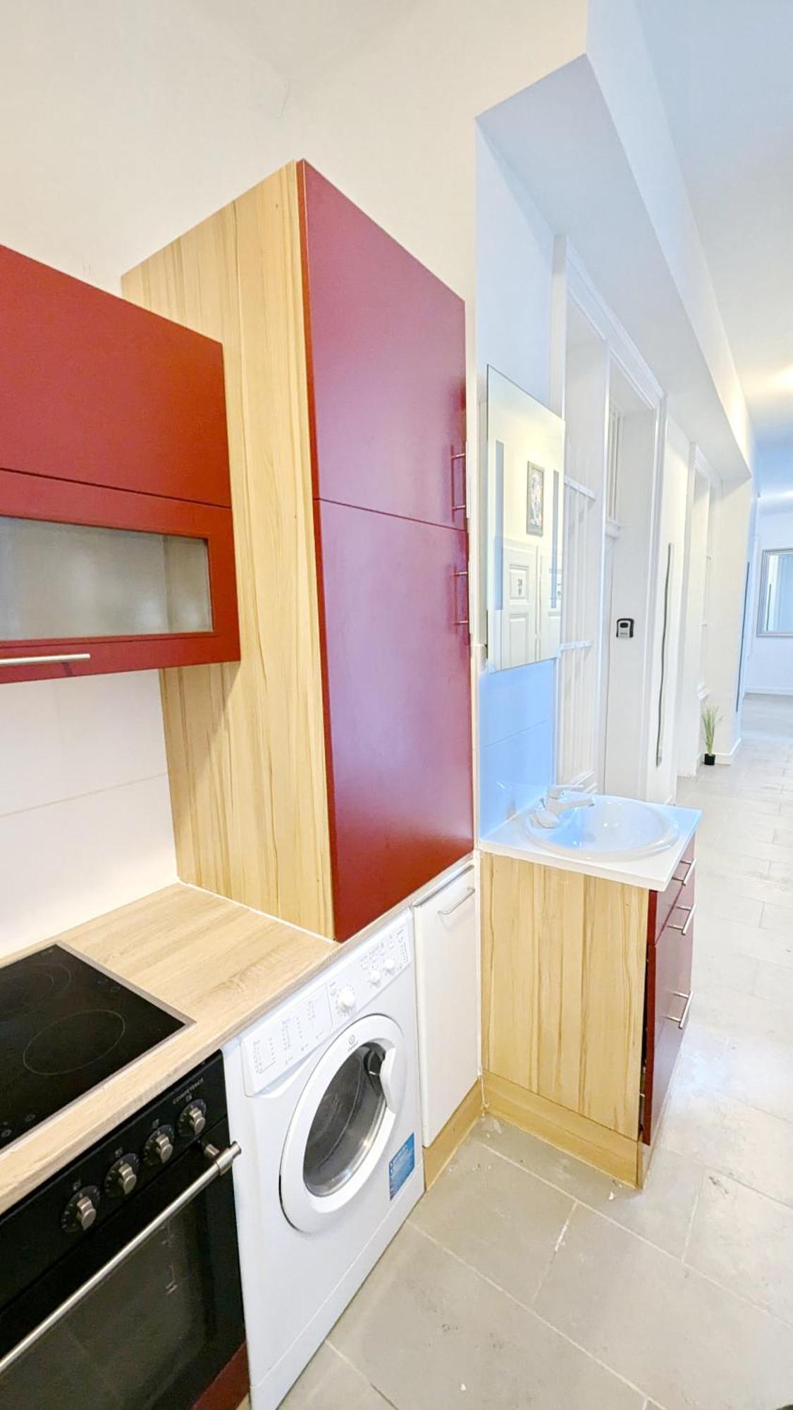Privatunterkunft Cozy In Lugner City Area
